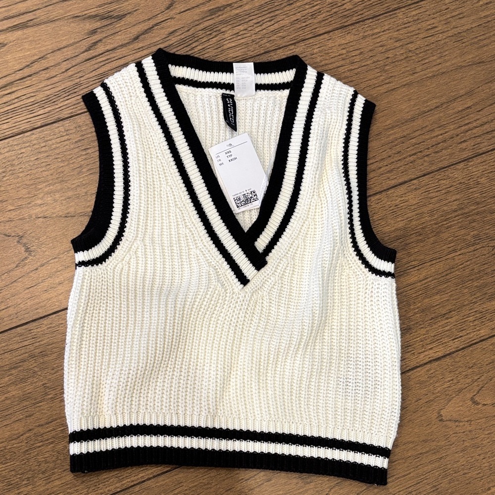 Divided H&M Monochrome Knit sweater Vest